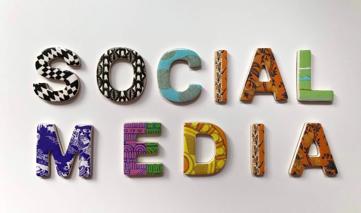 merakist-CNbRsQj8mHQ-unsplash social media beheer